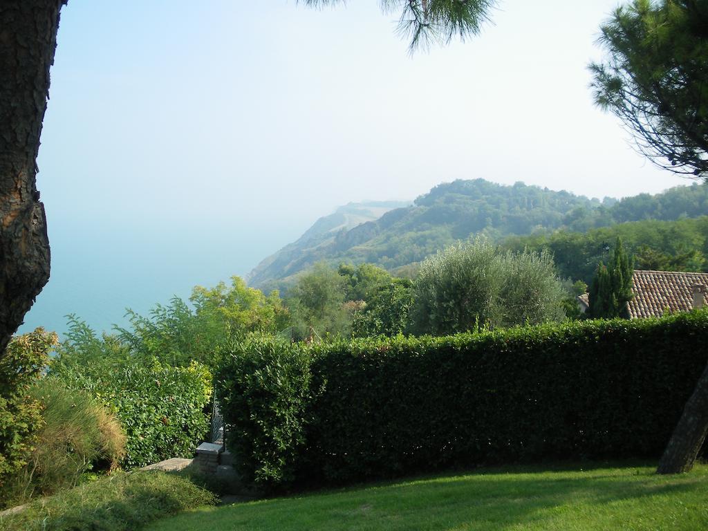 Hotel Ducale Cattolica Exterior photo